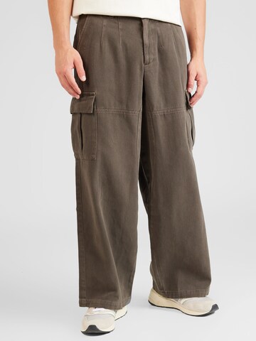 Loosefit Pantaloni cargo di TOPMAN in verde: frontale