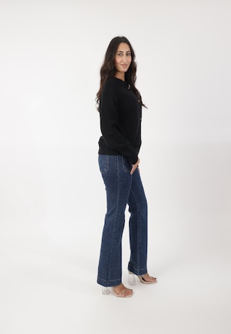 Elara Strickjacke in Schwarz