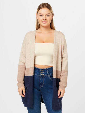 Cardigan 'New Stone' ONLY Carmakoma en beige : devant