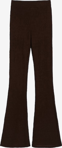 Bershka Rozkloszowany krój Spodnie w kolorze brązowy: przód