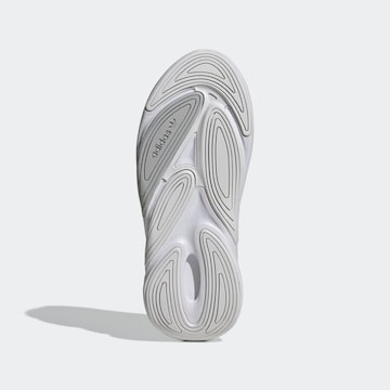 ADIDAS ORIGINALS - Zapatillas deportivas bajas 'Ozelia' en blanco