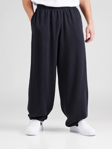 Nike Sportswear Alt kitsenev Püksid 'CLUB', värv must: eest vaates