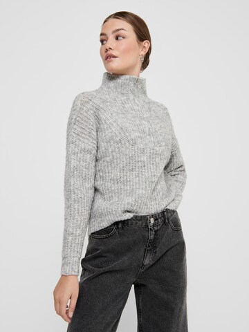 ONLY Пуловер 'Emily' в сиво