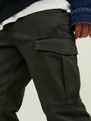 Regular Pantaloni cu buzunare 'Marco Joe' de la JACK & JONES pe verde