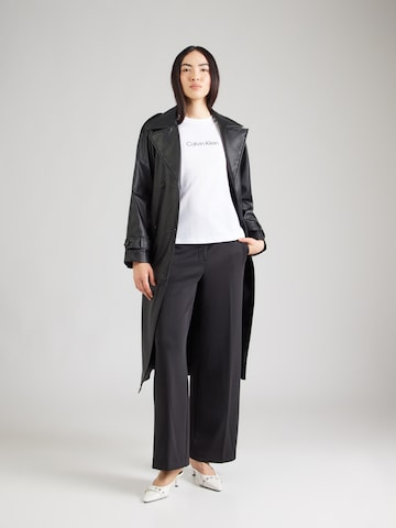 T-shirt 'CLASSIC' Calvin Klein en blanc