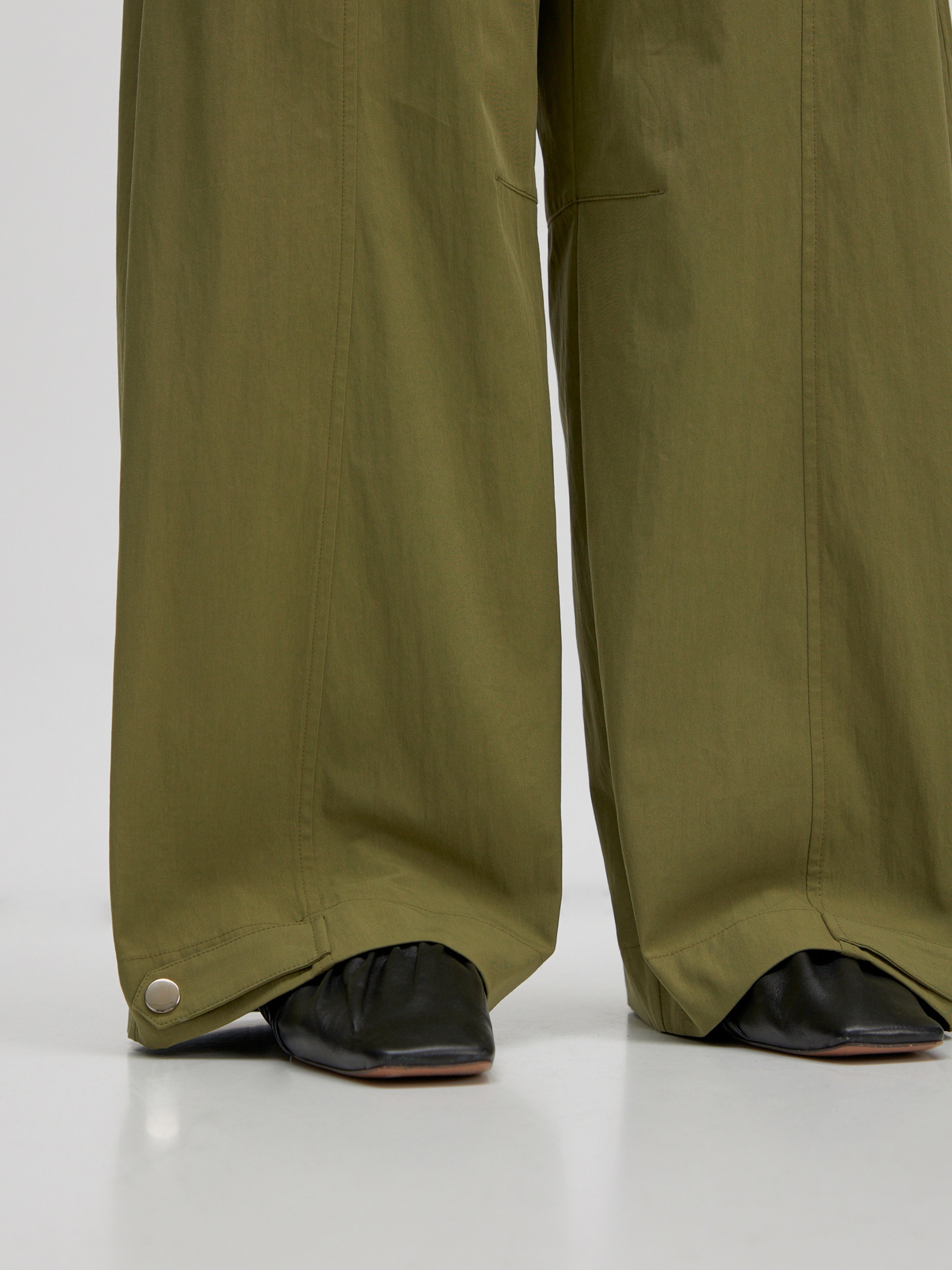 EDITED Pantalón 'Bianca' verde