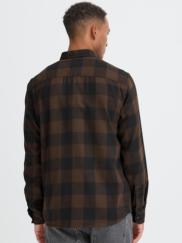 Coupe regular Chemise 'BHBUSTER' BLEND en marron