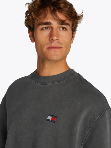 Sweat-shirt Tommy Jeans en gris
