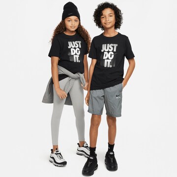 Nike Sportswear Funktionsshirt in Schwarz