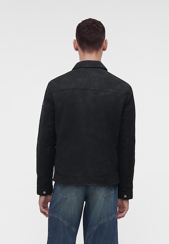 GUESS Between-season jacket in Black