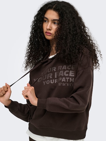 ONLY PLAY Sweatshirt 'ONPRace' in Braun