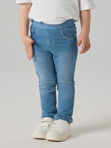 Coupe slim Jean 'NMFSalli' NAME IT en bleu : devant