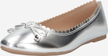 Dorothy Perkins Ballet Flats in Silver: front