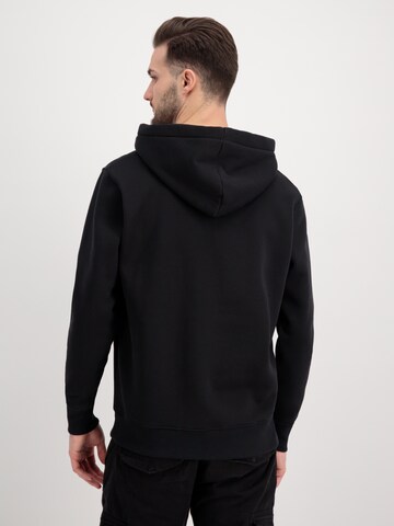 ALPHA INDUSTRIES Sweatshirt in Zwart