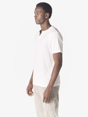 KOROSHI - Camiseta en blanco