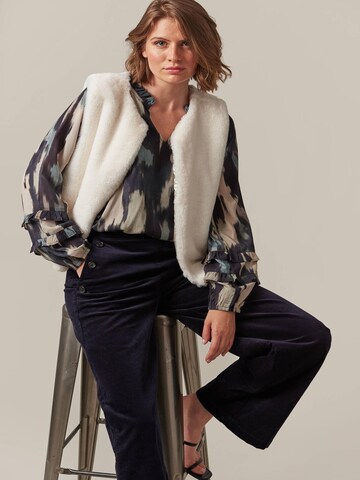 Gilet 'Fuzzy' Deeluxe en blanc