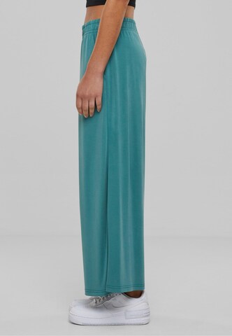 Wide leg Pantaloni di Urban Classics in verde