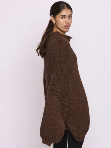 Lilavie Strickjacke 'Lolaa' in Braun