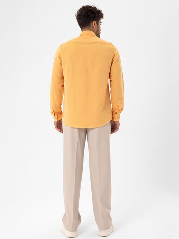 Dandalo - Ajuste confortable Camisa en naranja