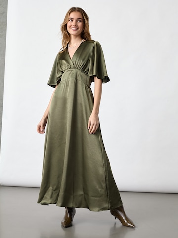 SISTERS POINT Estélyi ruhák 'GISELA' - zöld: elől