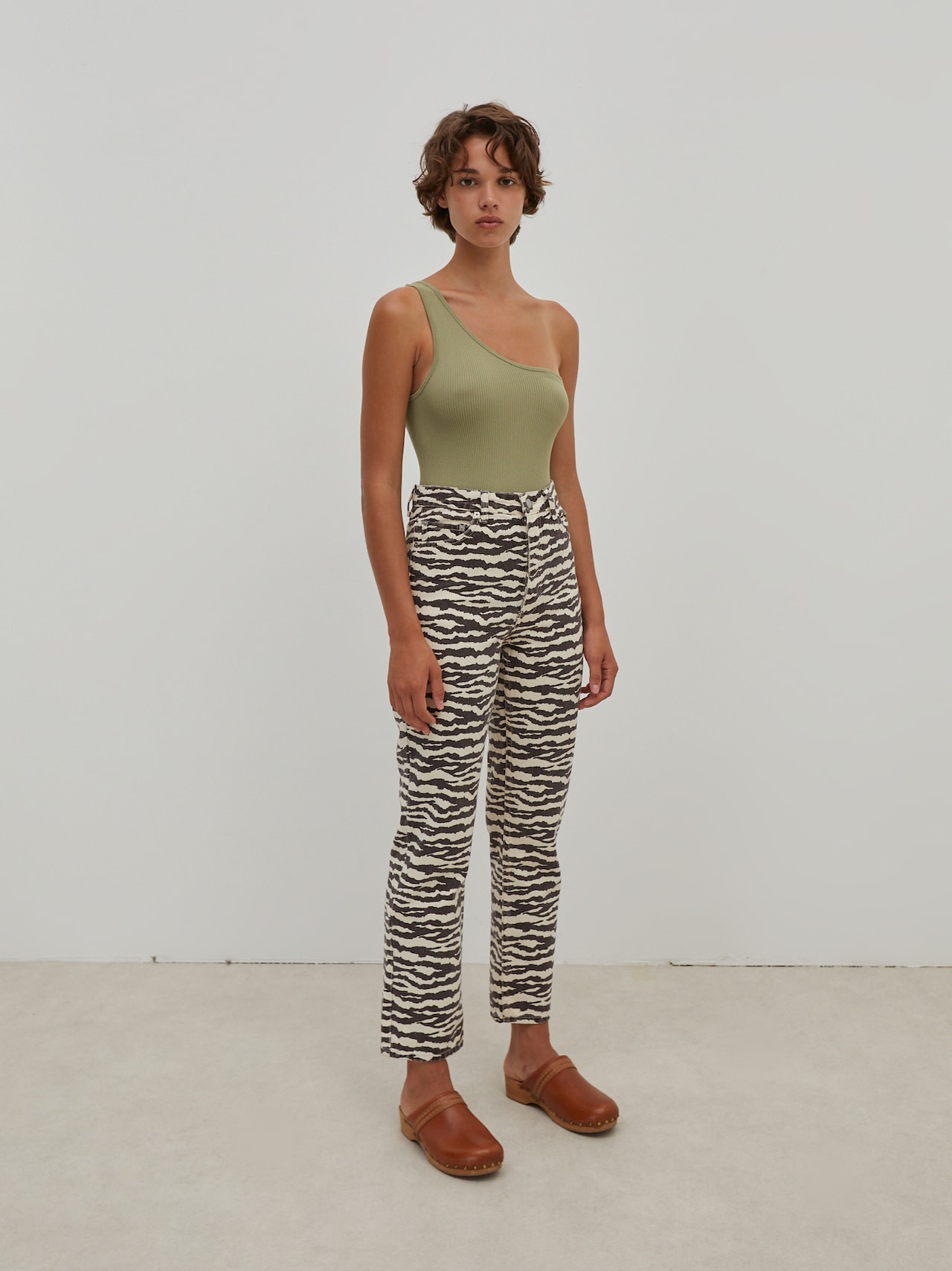 EDITED Top 'Elliot' verde