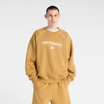 Sweat-shirt 'Trackside' new balance en jaune : devant
