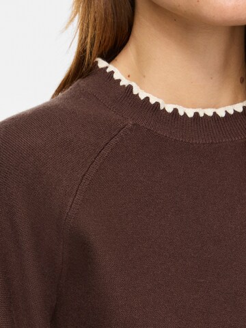 VILA Sweater 'VITEGNI' in Brown