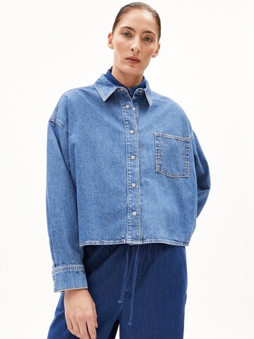 ARMEDANGELS Blouse in Blue: front