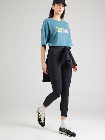 Tricou de la new balance pe albastru