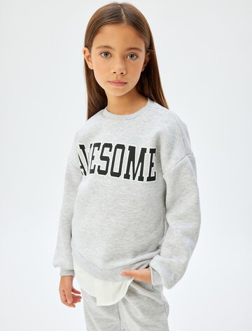 Koton Sweatshirt in Grey: front