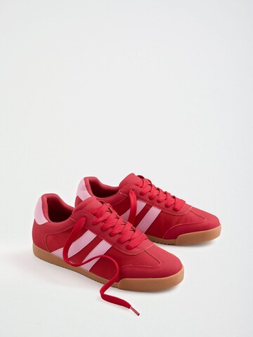Sneaker bassa di Friends Like These in rosso