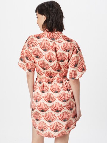 Abito camicia di Sisley in beige