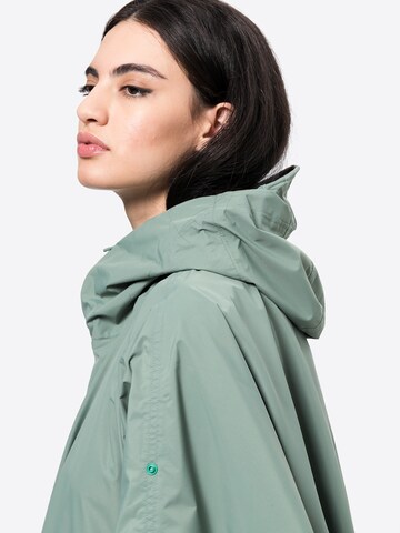 OOF WEAR Between-Seasons Coat in Green