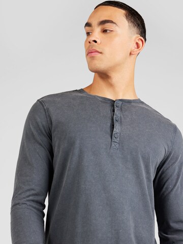 T-Shirt QS en gris