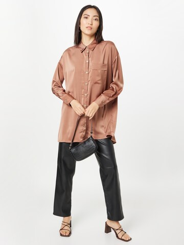ONLY - Blusa en marrón