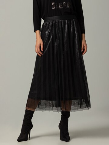 MORE & MORE Rok in Zwart: voorkant