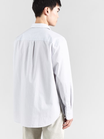 Calvin Klein Jeans - Ajuste confortable Camisa en gris: atrás