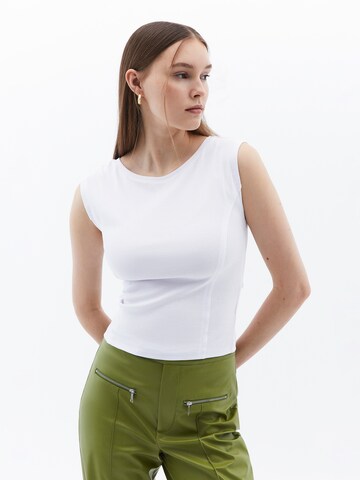 T-shirt OXXO en blanc