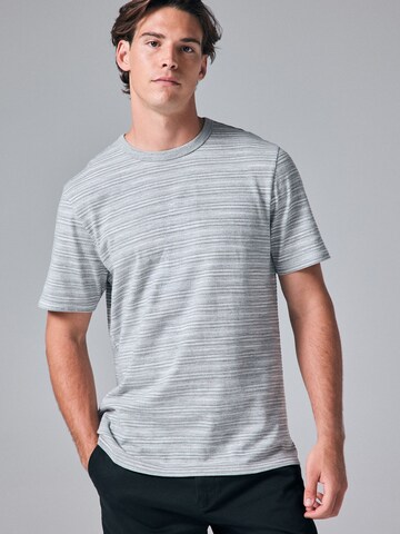 T-Shirt Next en gris : devant
