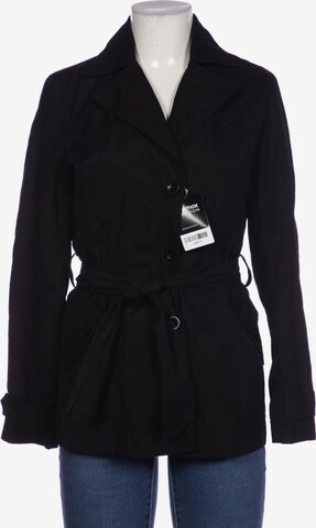 zero Jacket & Coat in S in Black: front