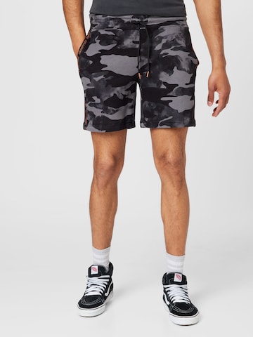 HOLLISTER Regular Shorts in Schwarz: predná strana