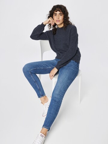 Thought Sweater 'Lucille' in Blue