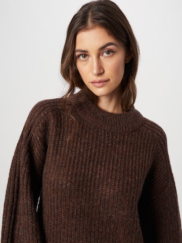 Gina Tricot Sweater 'Sana' in Brown