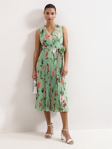 Phase Eight Kleid 'Simara' in Grün: Vorderseite