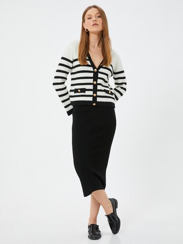 Koton Skirt 'Bleistiftrock' in Black
