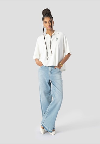 Regular Jean 'Kalea' Elias Rumelis en bleu