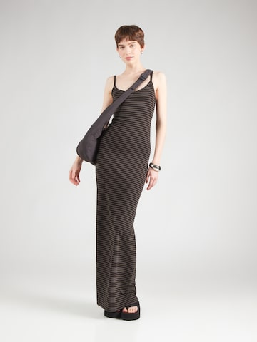 Robe 'Stella' WEEKDAY en gris