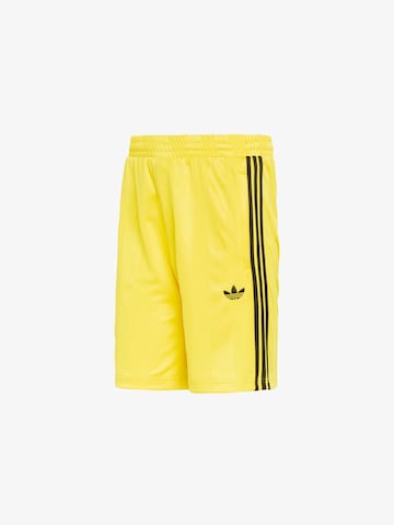 regular Pantaloni sportivi di ADIDAS in giallo