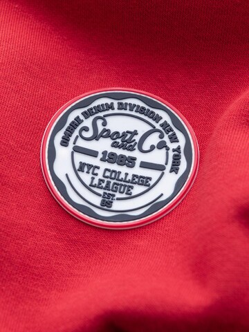 Ombre Sports sweatshirt in Red