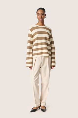 SOAKED IN LUXURY Trui 'Lidya' in Beige